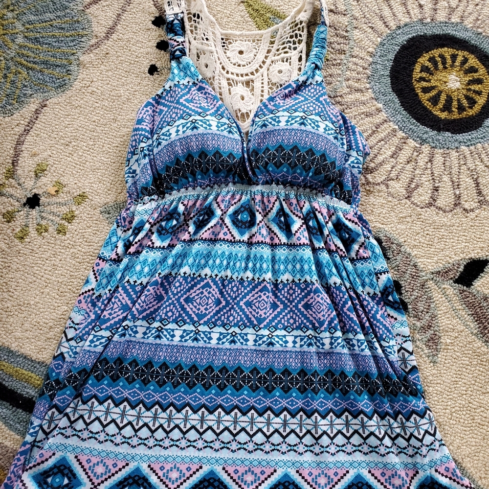 Mudd brand Crochet Tanktop size Large!!